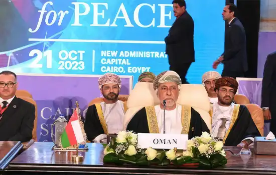 نماینده سلطان عمان، ریاست هیئت عمان در اجلاس قاهره برای صلح را بر عهده داشت 7 نماینده سلطان عمان، ریاست هیئت عمان در اجلاس قاهره برای صلح را بر عهده دارد