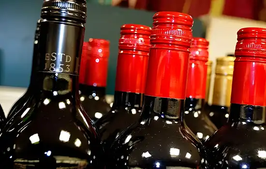 کشف و ضبط مشروبات الکلی از خانه ای در عمان