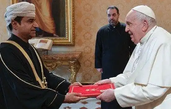 new omani ambassador tovatican presents credentials