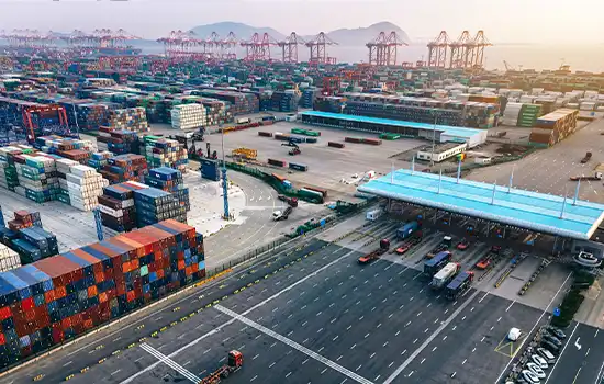 ميناء صلالة: ثاني أفضل ميناء حاويات في العالم