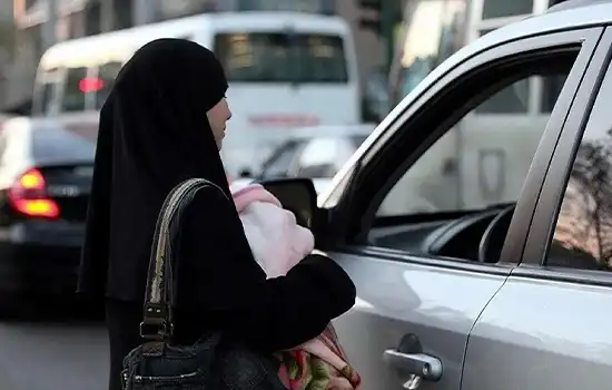 Widespread Complaints About the Increase in Begging Phenomenon in Oman