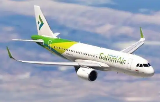 SalamAir plane in flight