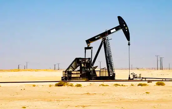 omans oil production declines by 5 1 in 2024 exports remain stable en