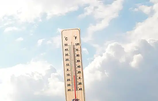 Drop in Temperature and Cloudy Skies in Oman 4 drop in temperature and cloudy skies in oman en