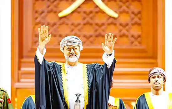 Sultan Haitham Allocates $462 Million for the Welfare of Omani Citizens on the Fifth Anniversary of His Reign 7 An image of Sultan Haitham bin Tariq celebrating the fifth anniversary of his reign, announcing financial welfare initiatives for Omani citizens.