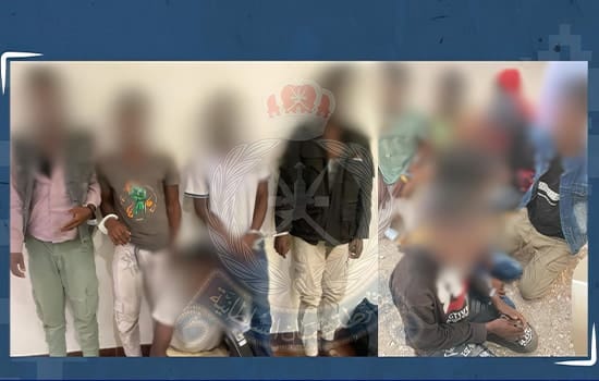 Image of arrested individuals for illegal entry into Oman and transportation by three Omani citizens – Haima, April 2025, Oman illegal entry 2025, Haima arrests, Ethiopian migrants Oman, Royal Oman Police, border security Oman, smuggling arrests, Oman news April 2025