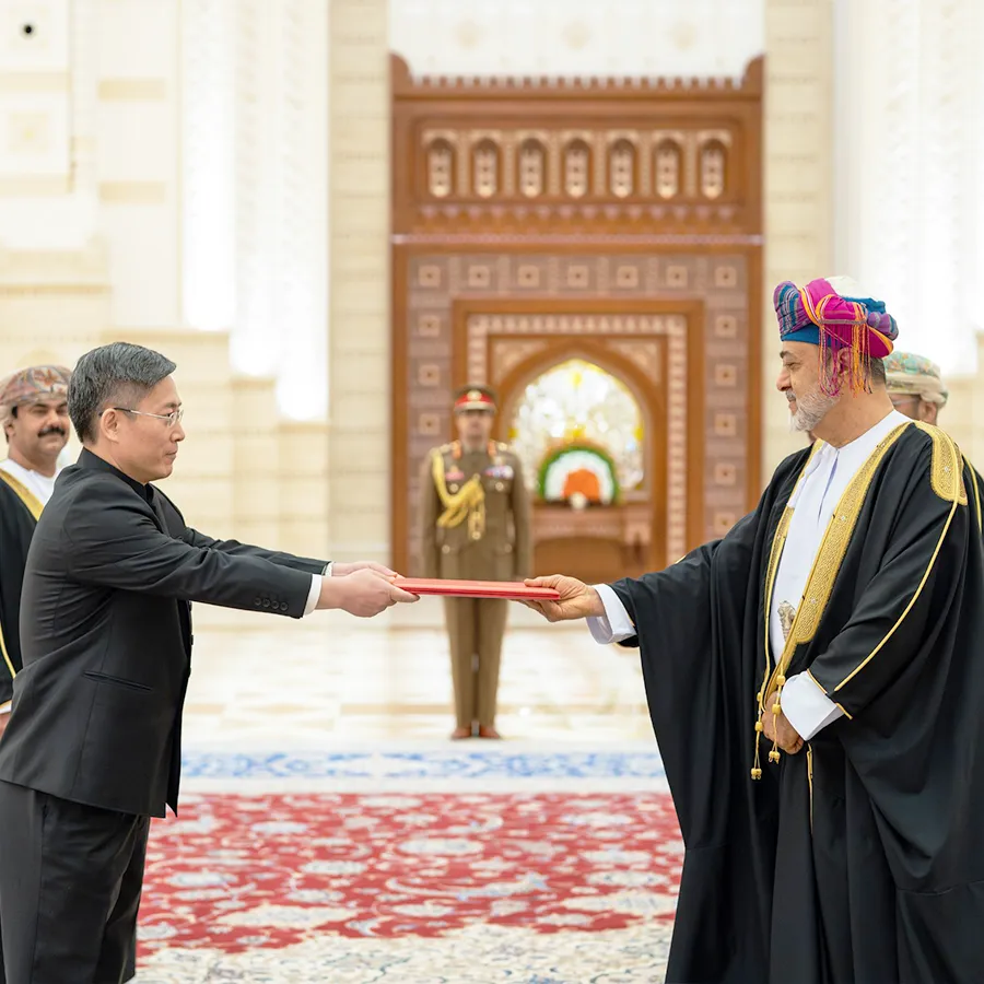 his majesty the sultan receives credentials of ambassadors of uae china and senegal ar