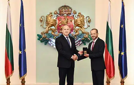 oman foreign minister honor galaxy leader