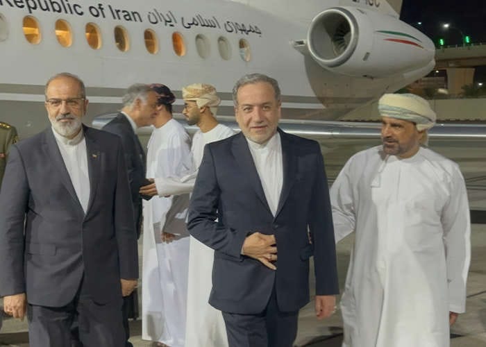 Araghchi Arrives in Muscat; New Round of Iran Nuclear Talks Held